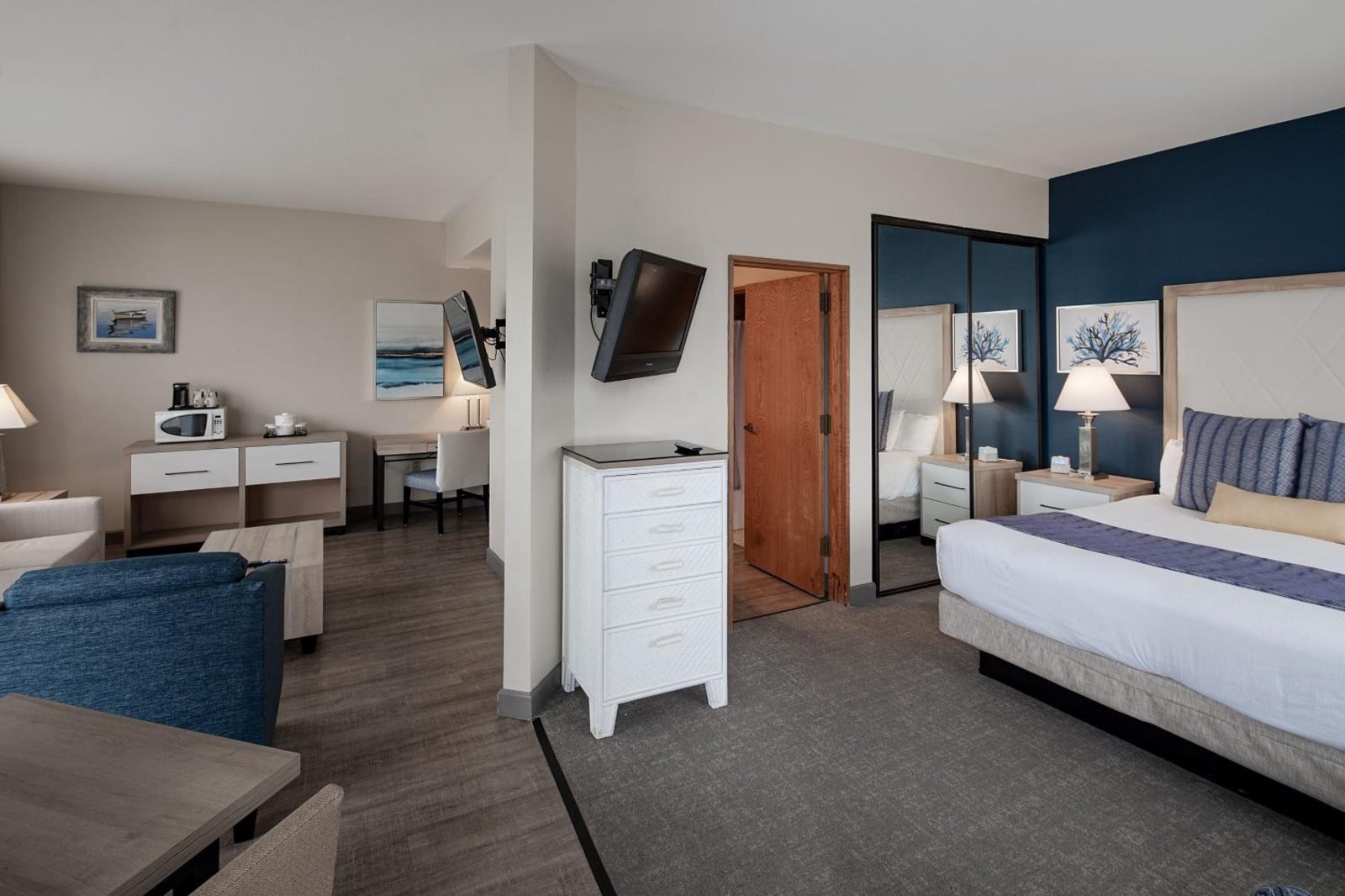 Bay Club Hotel and Marina — photo 3